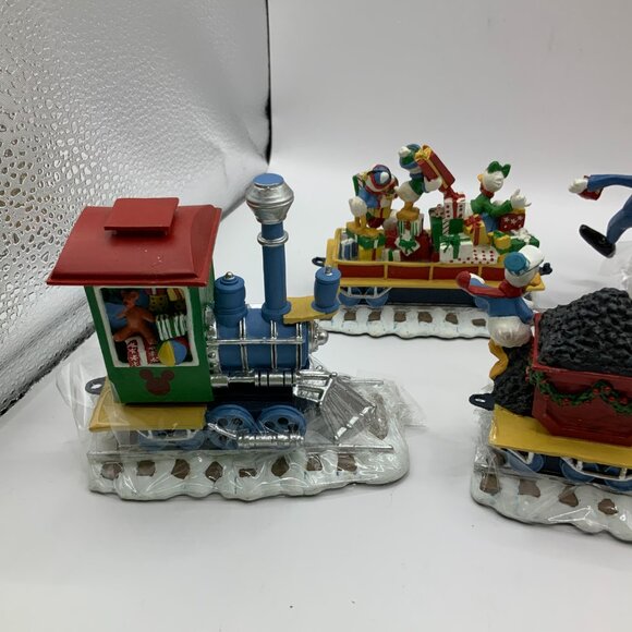 Danbury Mint Disney Vintage Mickey's Express Christmas Train Set - Picture 5 of 9